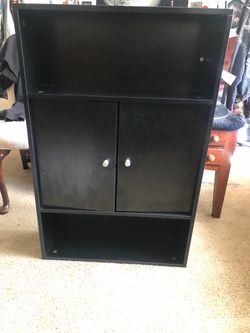 Over the toilet cabinet storage