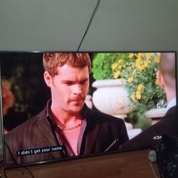 70 Inches LG TV 200 Dollars Works Good 