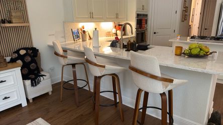 Bar height bar stools