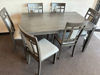 7 Pc Dining Set