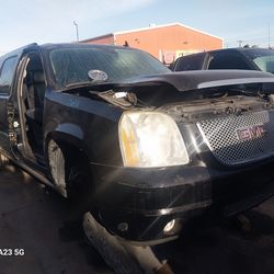 2009 GMC Yukon For Parts