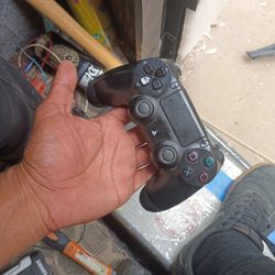 PS4 Controller 
