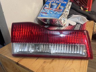 2001-2002 Taillight