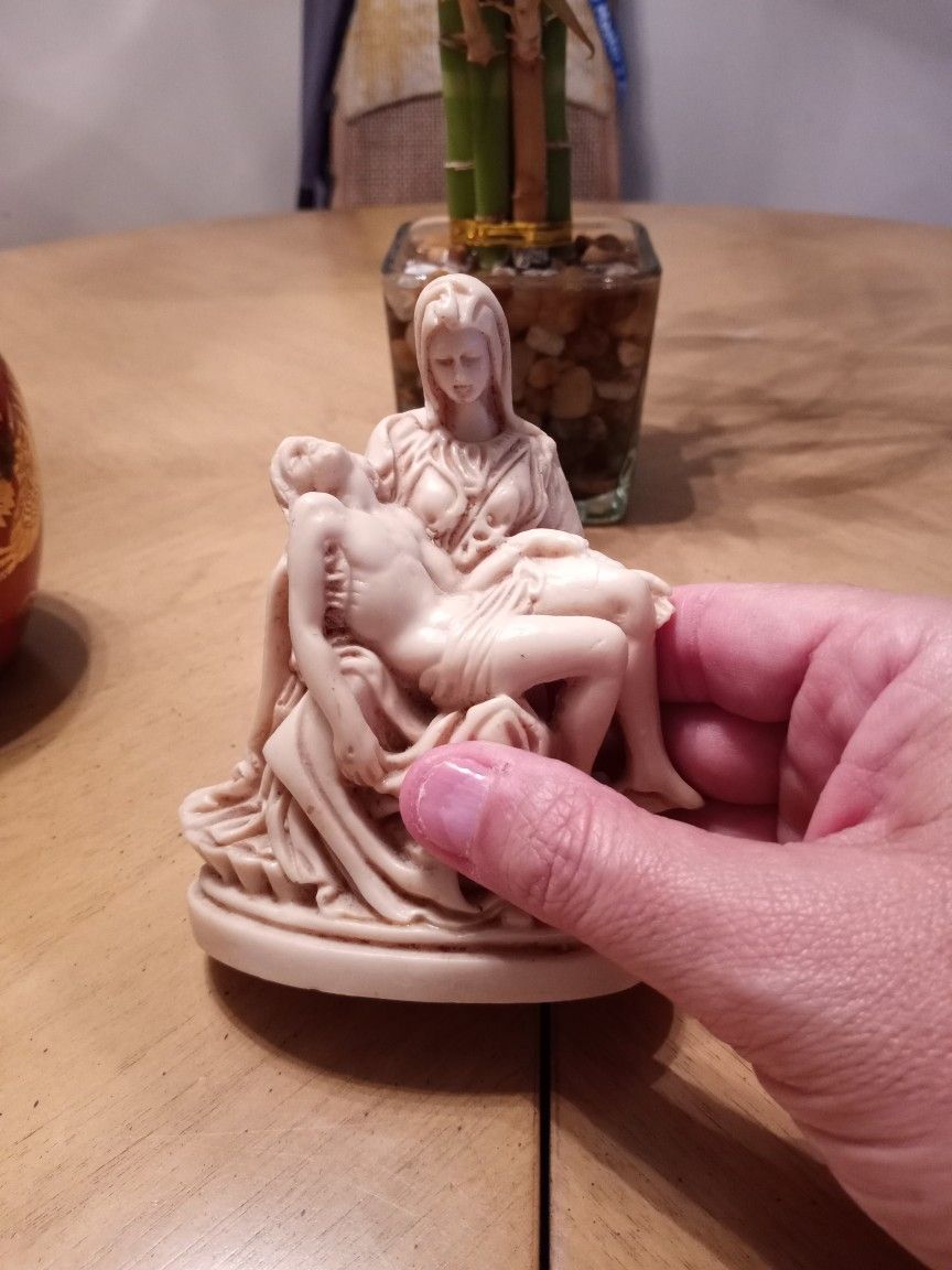 Figurine Of Mary and Jesus 