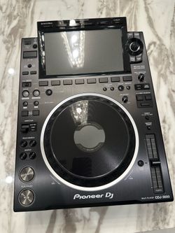 Pioneer DJ CDJ-3000 Professional DJ Media Player Black