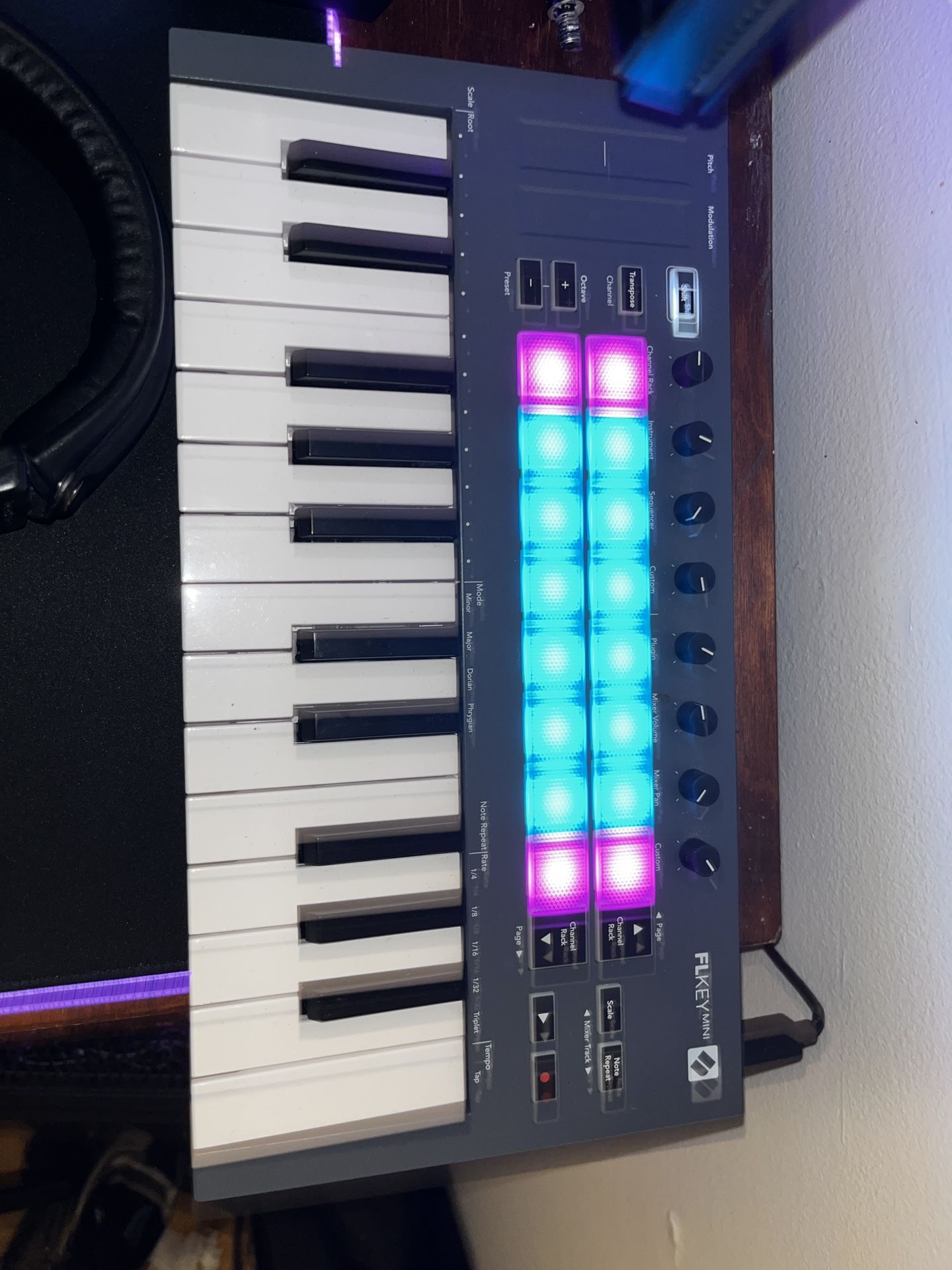 Novation Fl Mini Midi