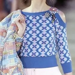 Chanel sweater 