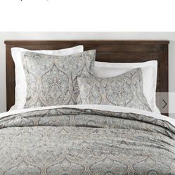 Pottery Barn King Duvet And 2 Standard Shams