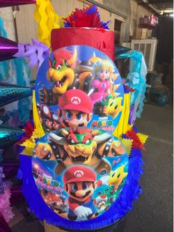 Mario pastel piñata