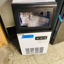 Commercial Ice Maker