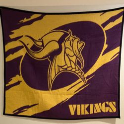NFL Minnesota Vikings Fleece Throw Blanket - 54” x 49”