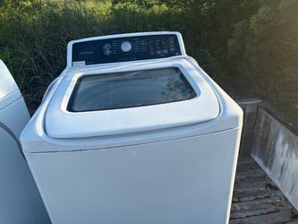 Washer and dryer both work bags are dryers runner don’t work and a broken handler but drys good washer works good