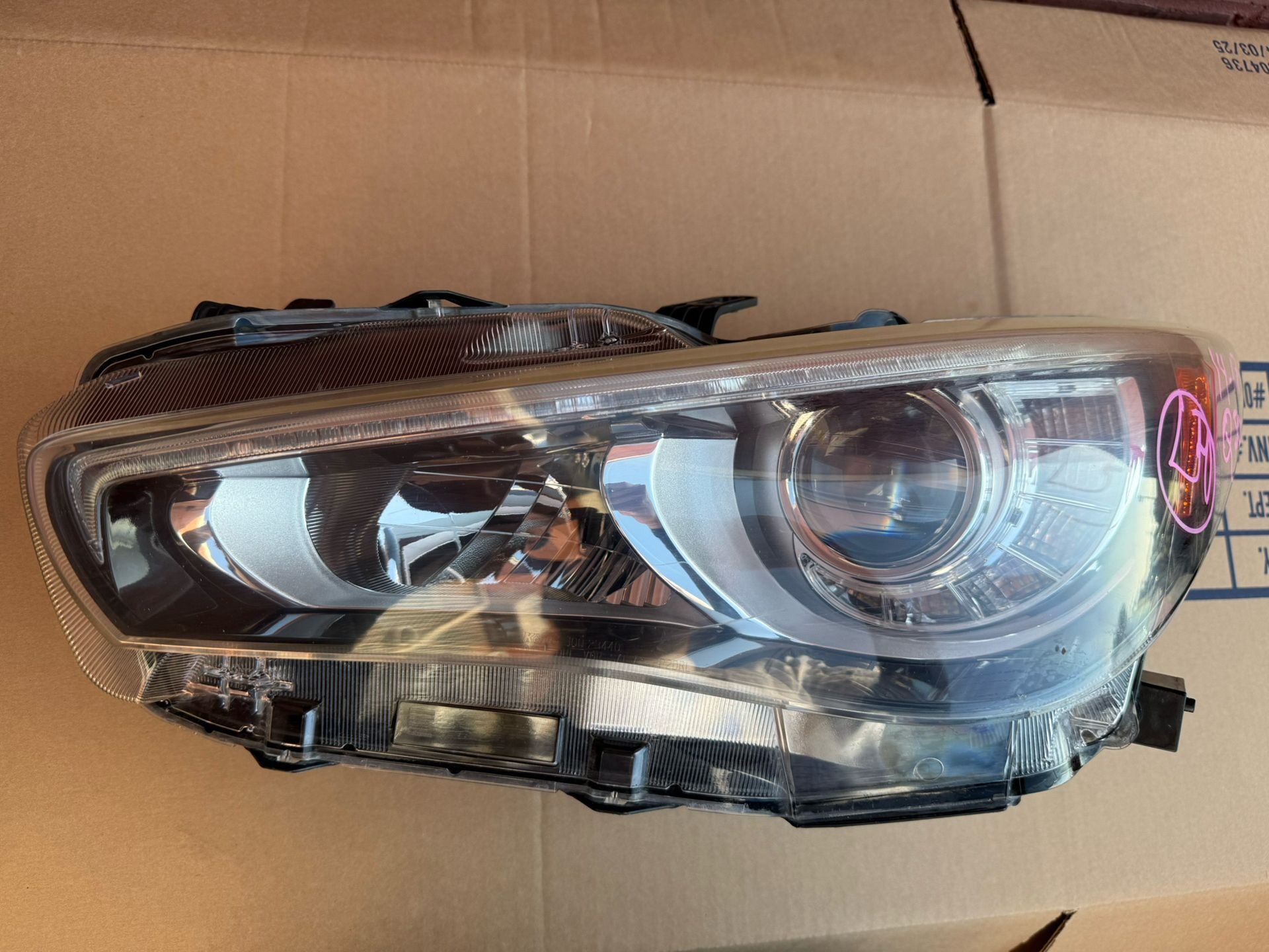 2014-2016-2017 Infiniti Q50 Headlight LED RH 