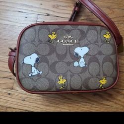 SNOOPY CROSSBODY 
