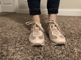 Michael Kors Sneakers (Size 8)
