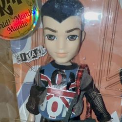 Bratz pretty n punk eitan