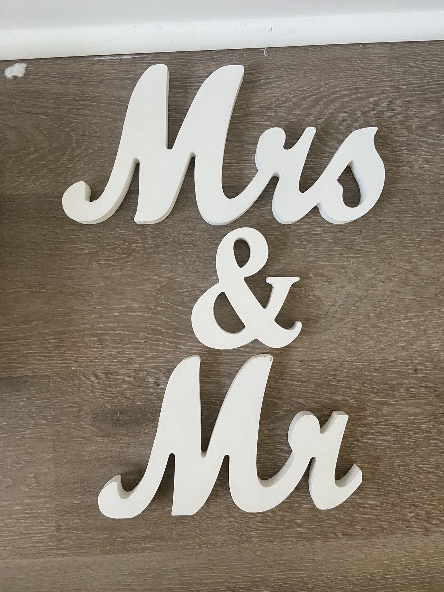 Mr & Mrs Wooden Lettering