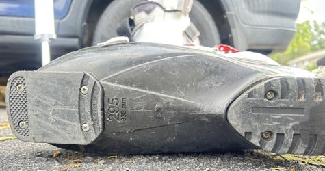 Romania Male Ski Set With Boots 338 mm