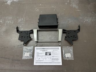 Metra 99-8161S Lexus SC430 Radio Dash Kit