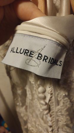 Allure bridals wedding dress Thumbnail