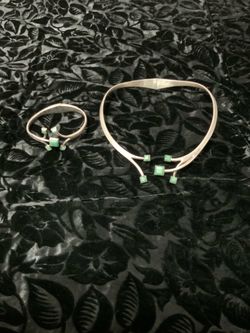Set de gargantia y brazalete  STERLING Y JADE