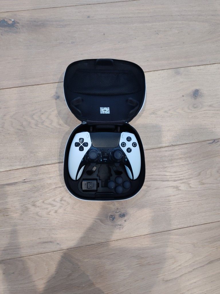 PlayStation DualSense Edge Wireless Controller