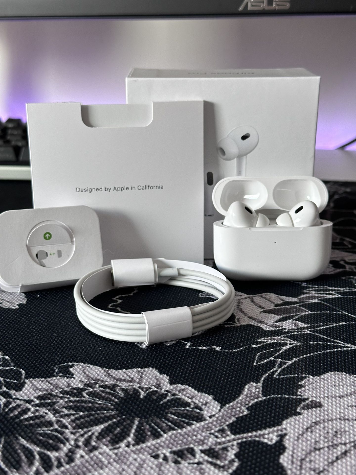 *NEW AND UNUSED* Airpods Pro Gen 2 Lightning Type