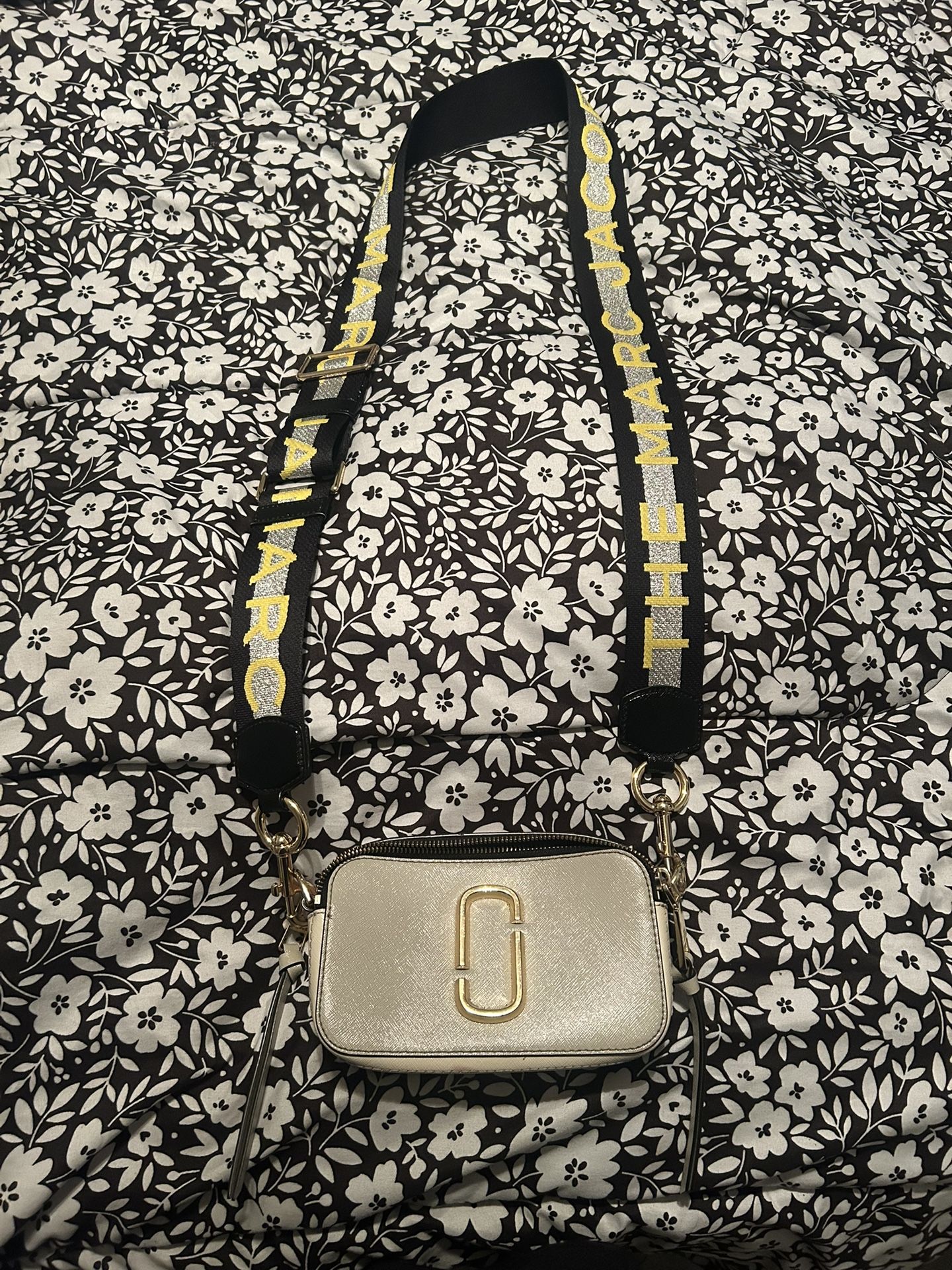 Real Marc Jacob’s The Snapshot Bag