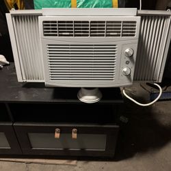 GE 5000 Btu Window Air Conditioner 