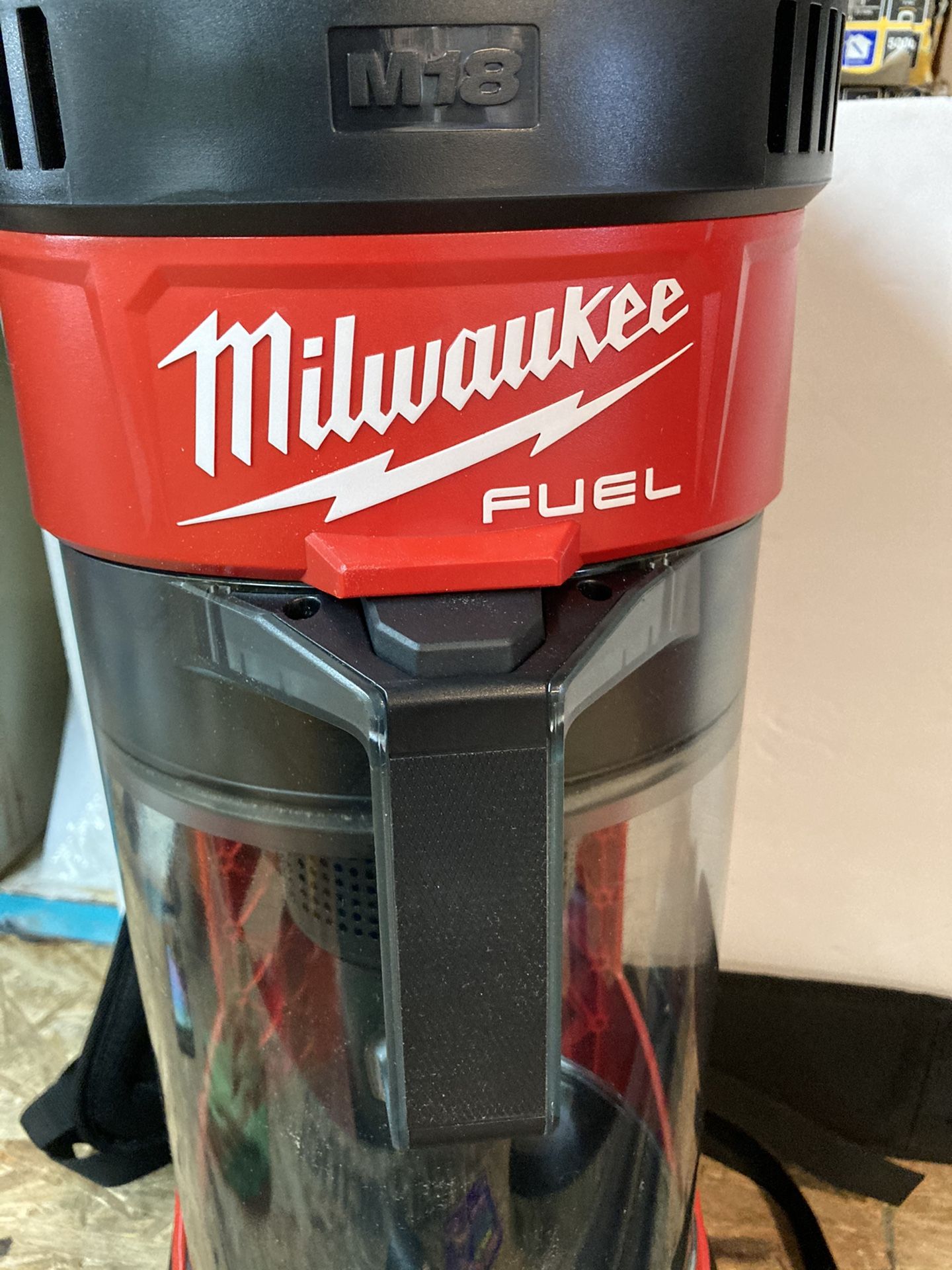 Milwaukee M18 FUEL 18-Volt Lithium-Ion Brushless 1 Gal. Cordless 3-in-1 Backpack Vacuum (Tool-Only)