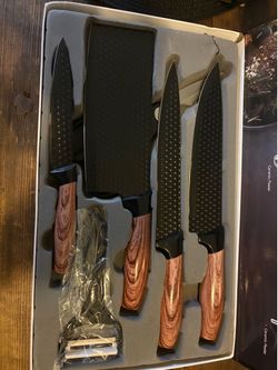 Kitchen knife set