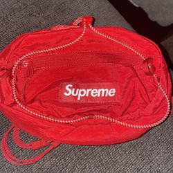 Supreme Waist Bag for Sale in San Antonio, TX - OfferUp