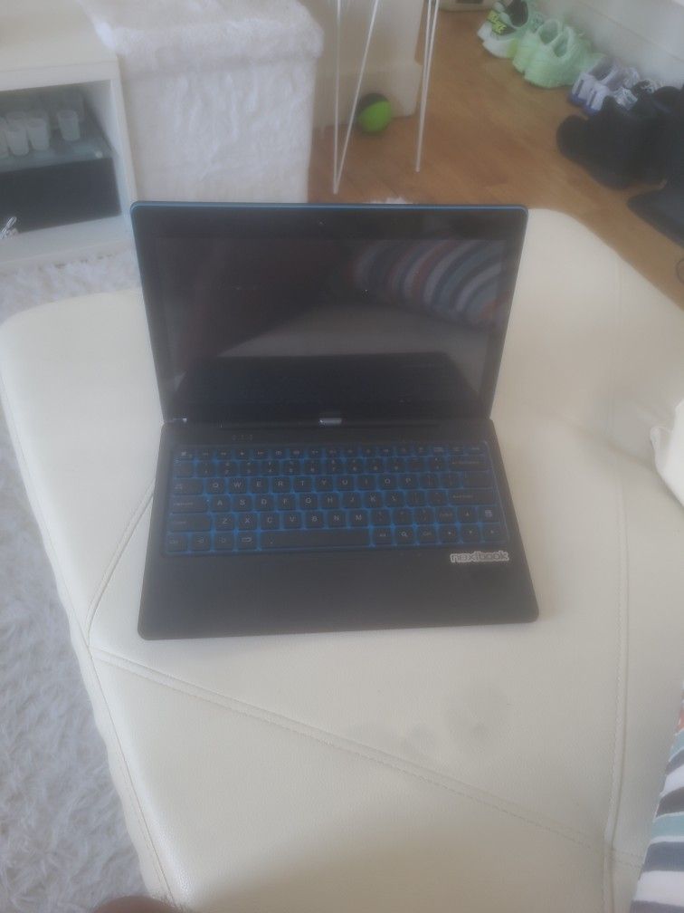 Next book Touchscreen With Pad 