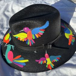Women’s Hand Painted Hat / Sombrero Pintado a Mano
