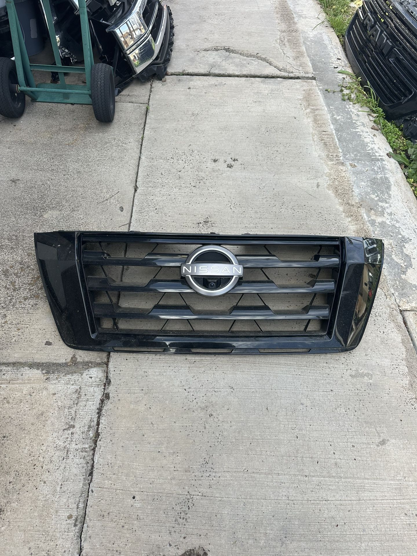 2021-2024 Nissan Armada Grille With Camara OEM 