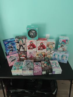 Hatsune Miku Figure Collection Lot
