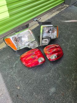 09-14 F-150 headlights