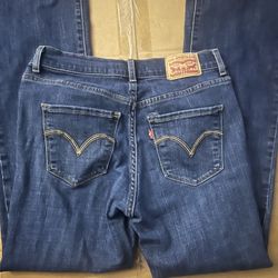 Levi Size 2 