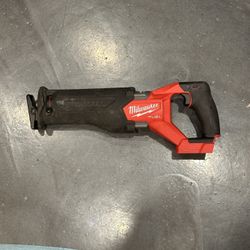 Milwaukee M18 Sawzall 