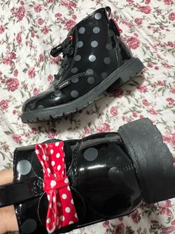 Minnie Mouse boots