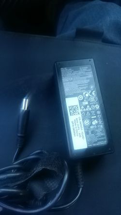 Dell laptop genuine charger $15
