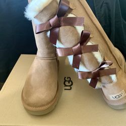Ugg Woman’s Size 5 Chestnut New Bailey Bow Tall II 