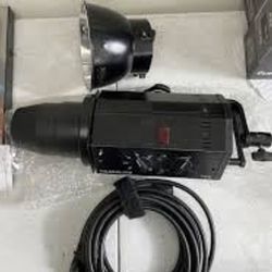 Set Of Three Calumet 750 Watt Studio Lights Strobes