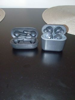 Bluetooth earbuds