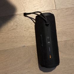 Jbl Flip 6 Comes With Charger 