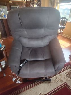 Ashley Lift chair
