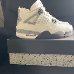Air Jordan 4 CEMENT RETRO 