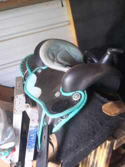 Western saddle