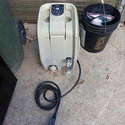 Pump for inflatable hot tub