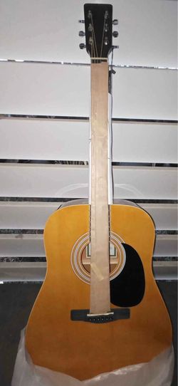 Zager Easy Play Full Size Acoustic Guitar! Comes with Case! & Accessories! New! Located in Tarzana!